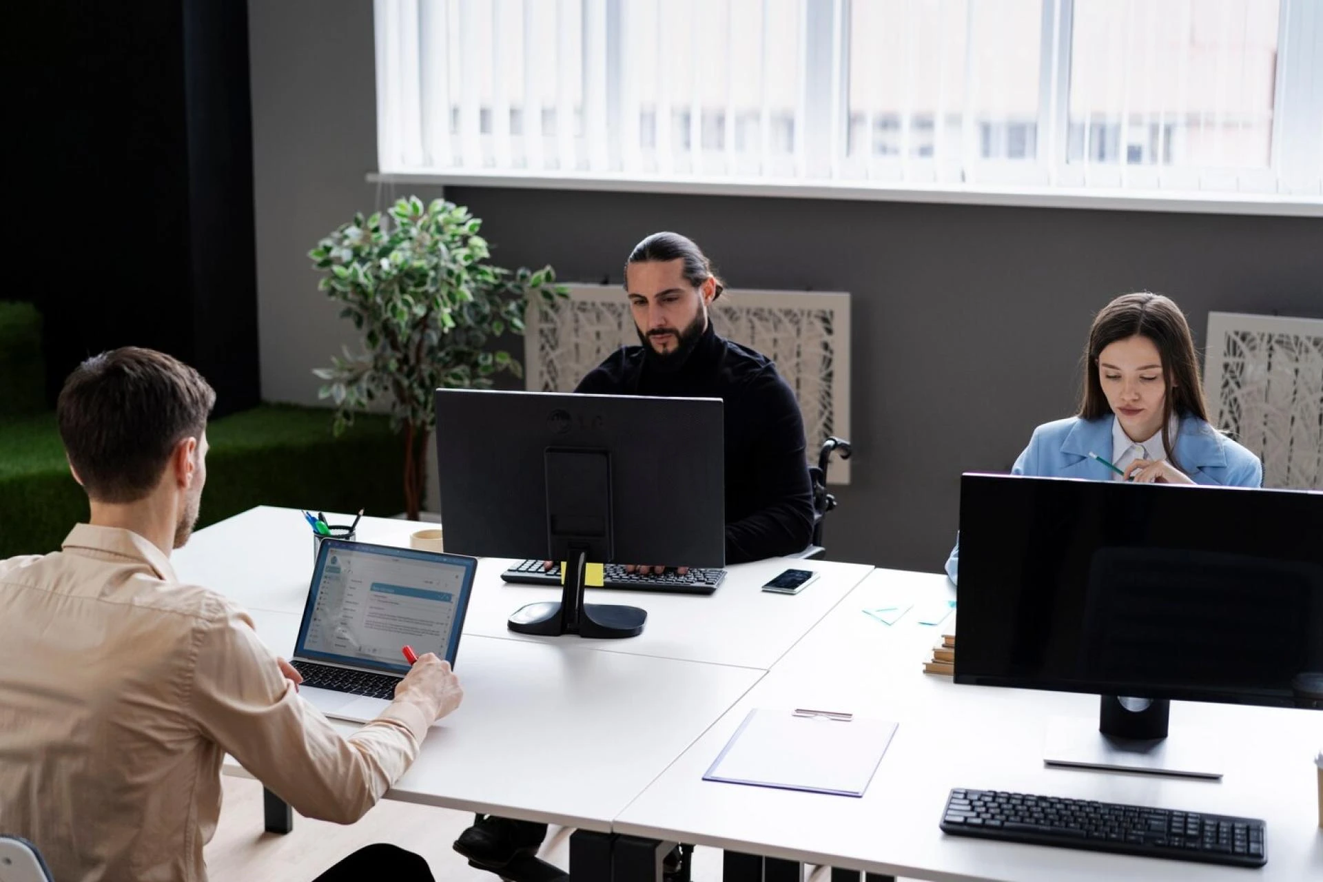 7 Qualities of a High-Performing Remote Software Development Team