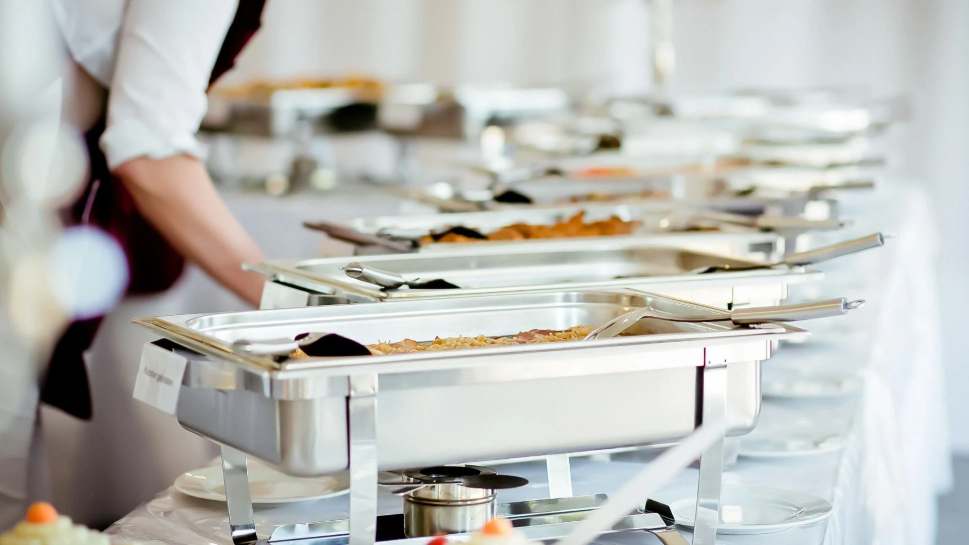 Why Choosing the Right Catering Equipment Is Crucial?