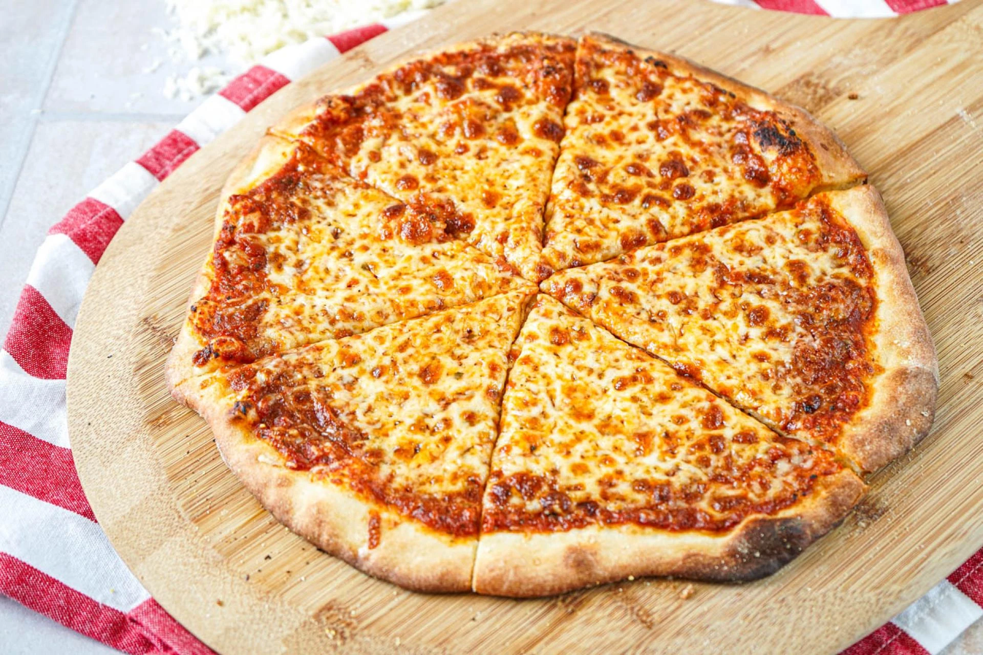 Slices That Steal the Spotlight Discovering New York-Style Pizza Near Me