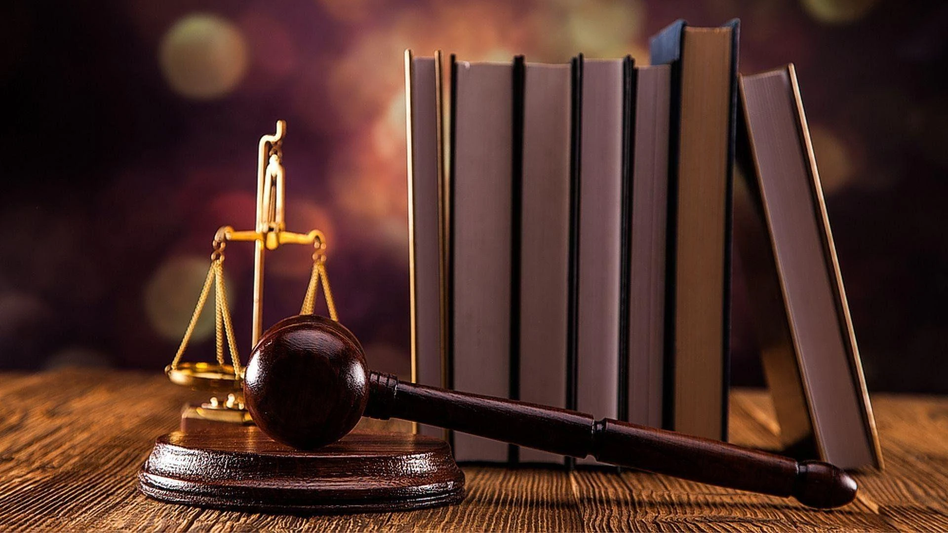 What Qualifies Someone as Advocate in Dubai?