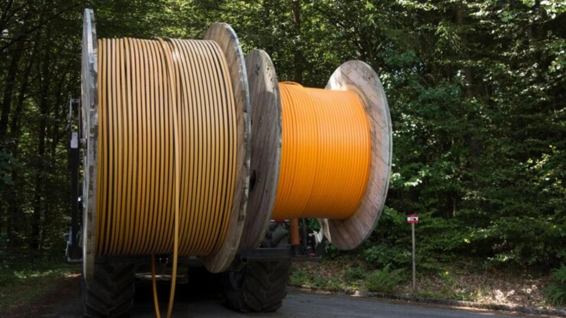 The Right Tools for the Job: Investing in Utility Pole Trailers and Cable Reel Trailers