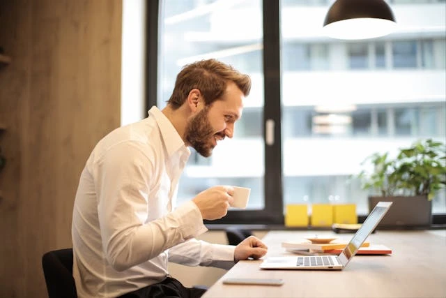 7 Ways to Make Your Small Business Stand Out 