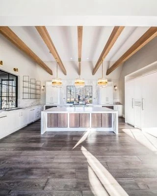Top Choices for Hardwood Flooring in Woodridge Homes