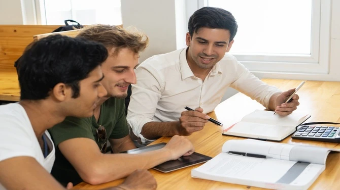 A Comprehensive Guide for Students: How Can You Send Money Overseas Effectively?