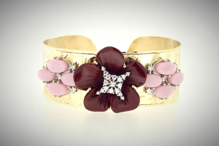 Comparing 18K and 22K Italian Gold in Dubai: What to Choose?