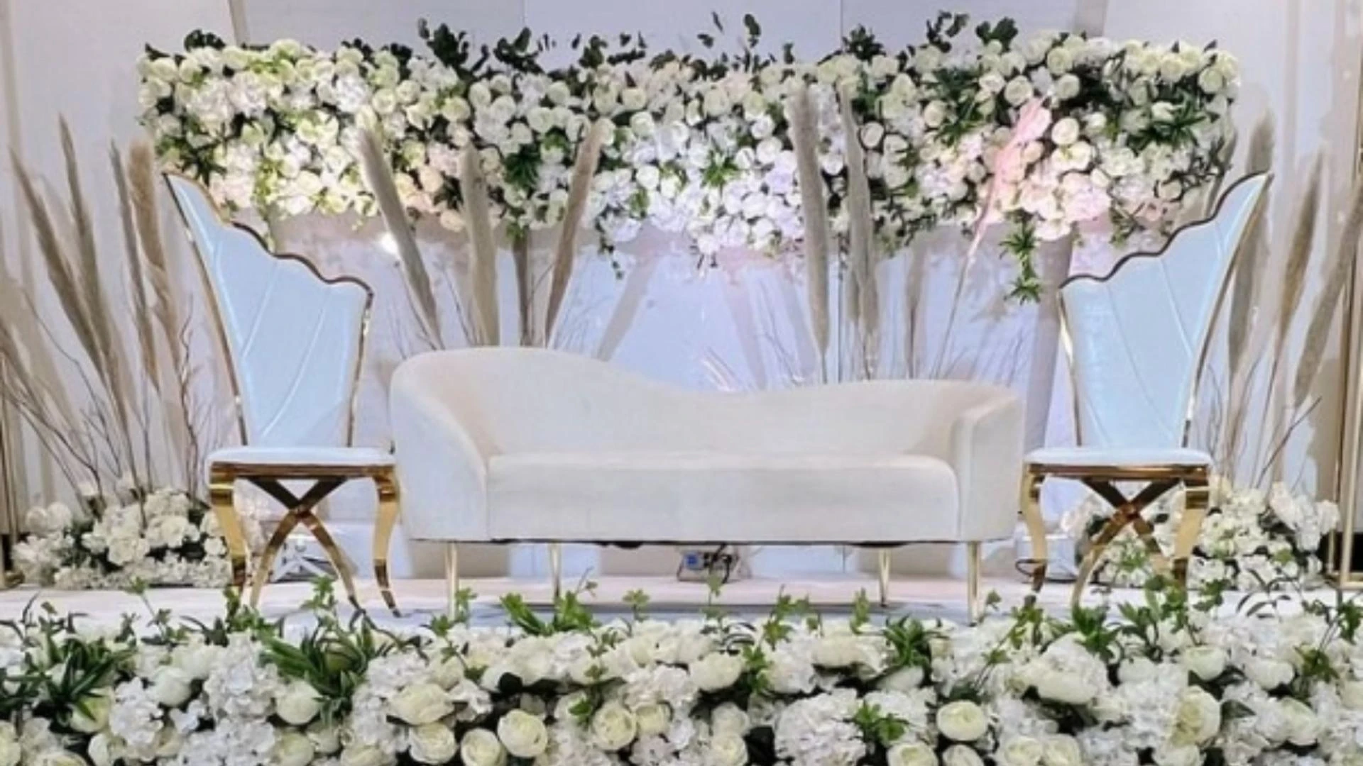 Looking for Expert Wedding Decorators in NYC? Start with the Stage