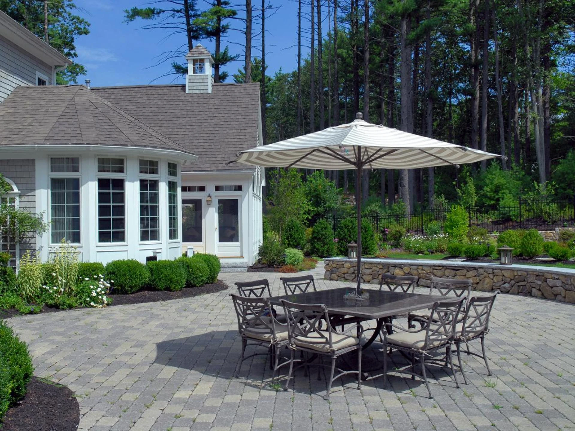 Concrete Patio: A Smart Choice for Outdoor Living