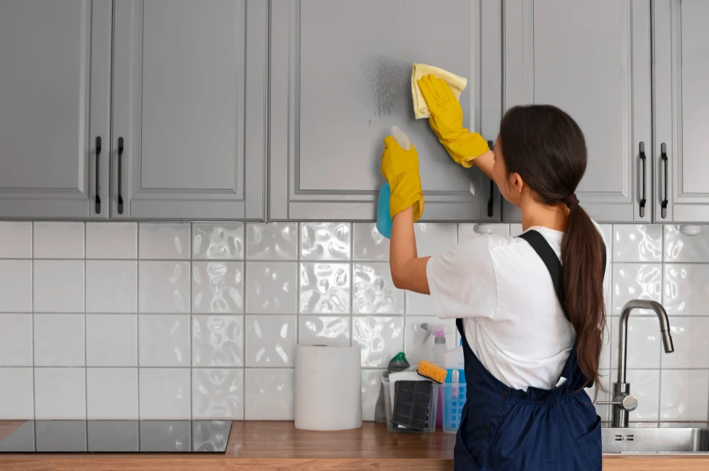 How to Clean a Kitchen Stove: A Step-by-Step Guide