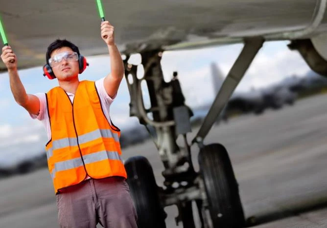 How Weather Centers Forecast Turbulence for Safer Flights at High Altitudes