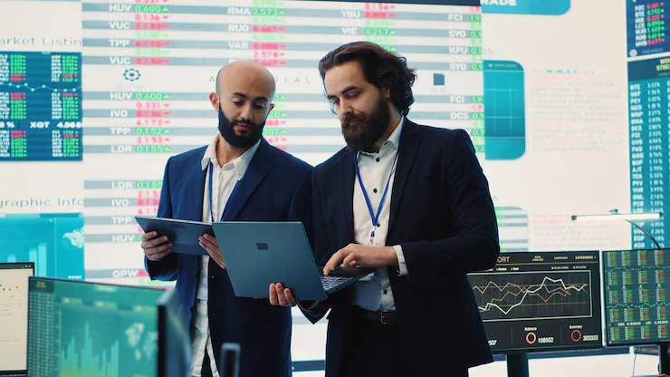 How Businesses Benefit from Expert Financial Guidance Without Hiring Full-Time CFOs