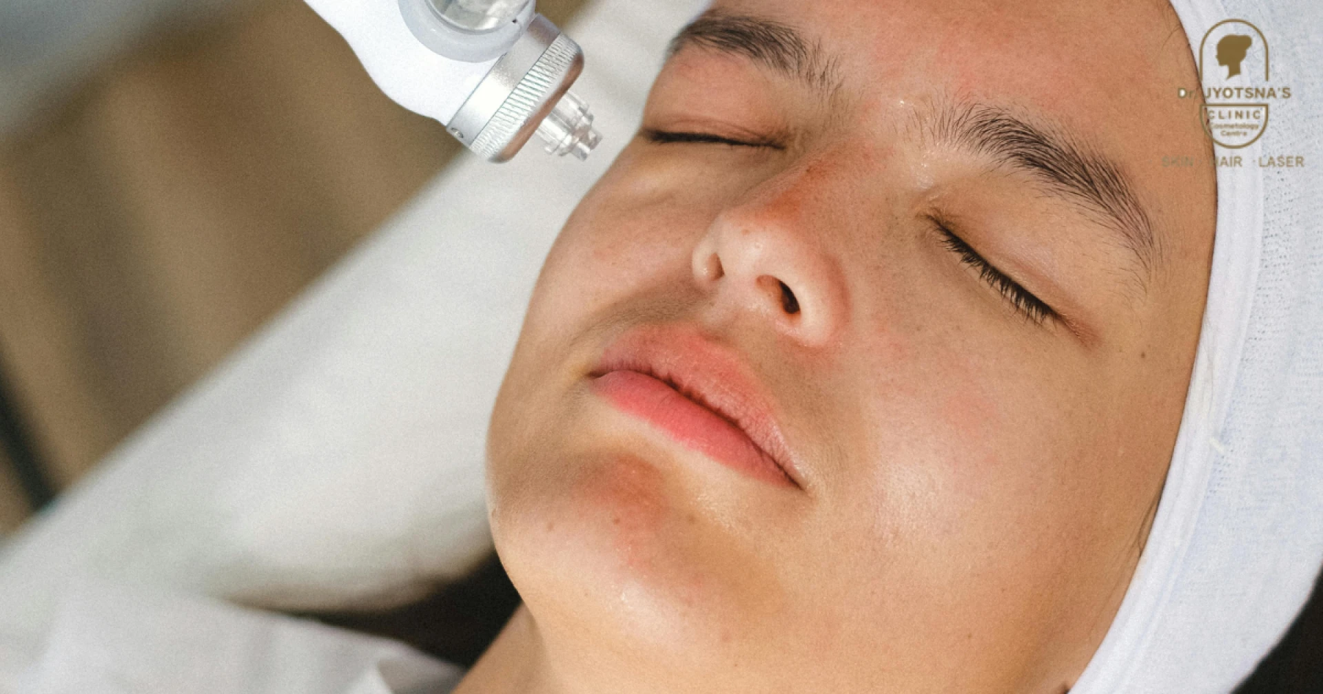 Glow Naturally: Laser Skin Lightening & Brightening Treatment in Thane at Jyotsna Clinic