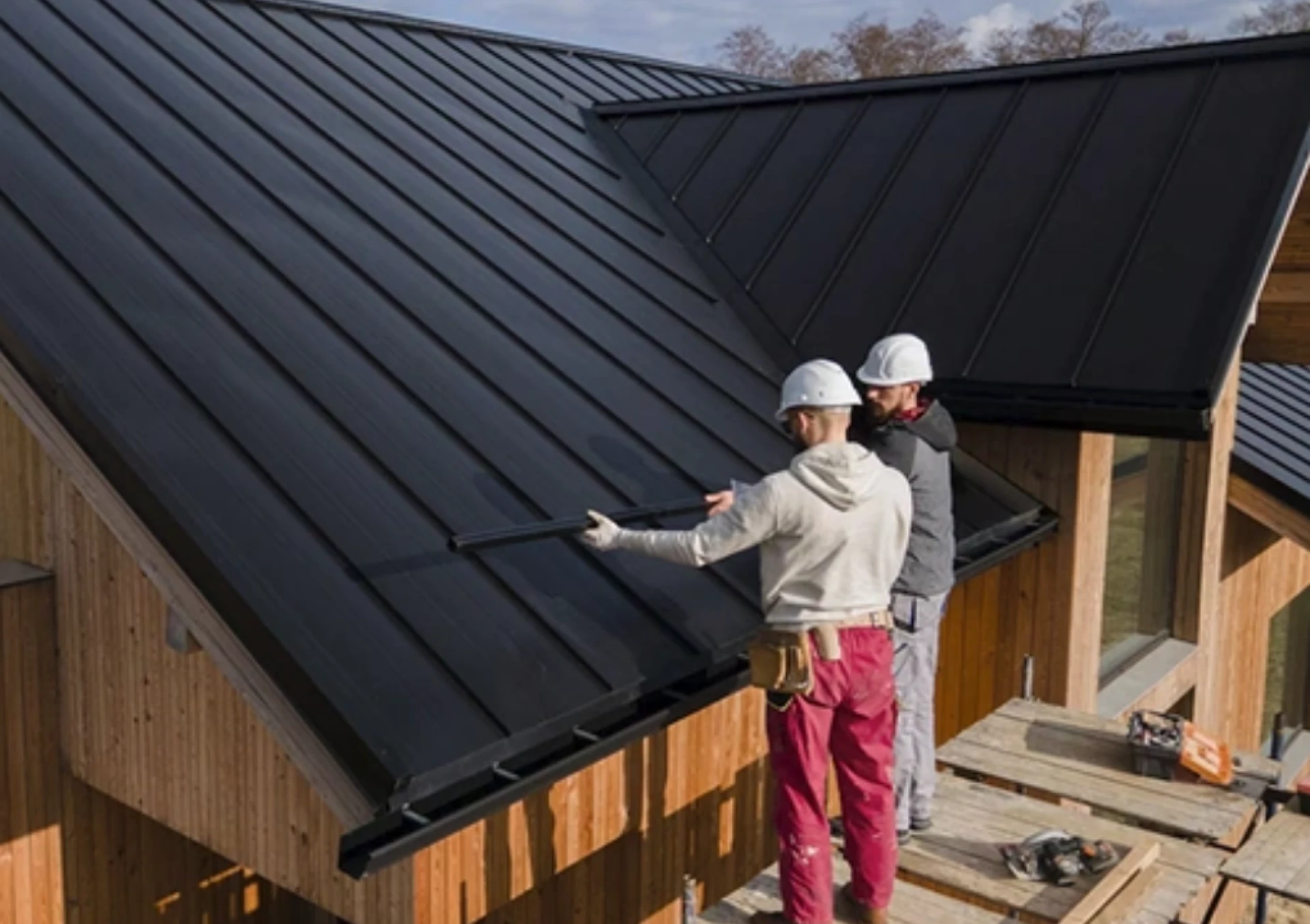 Why More Pacoima Homeowners Are Switching to Standing Seam Metal Roofs