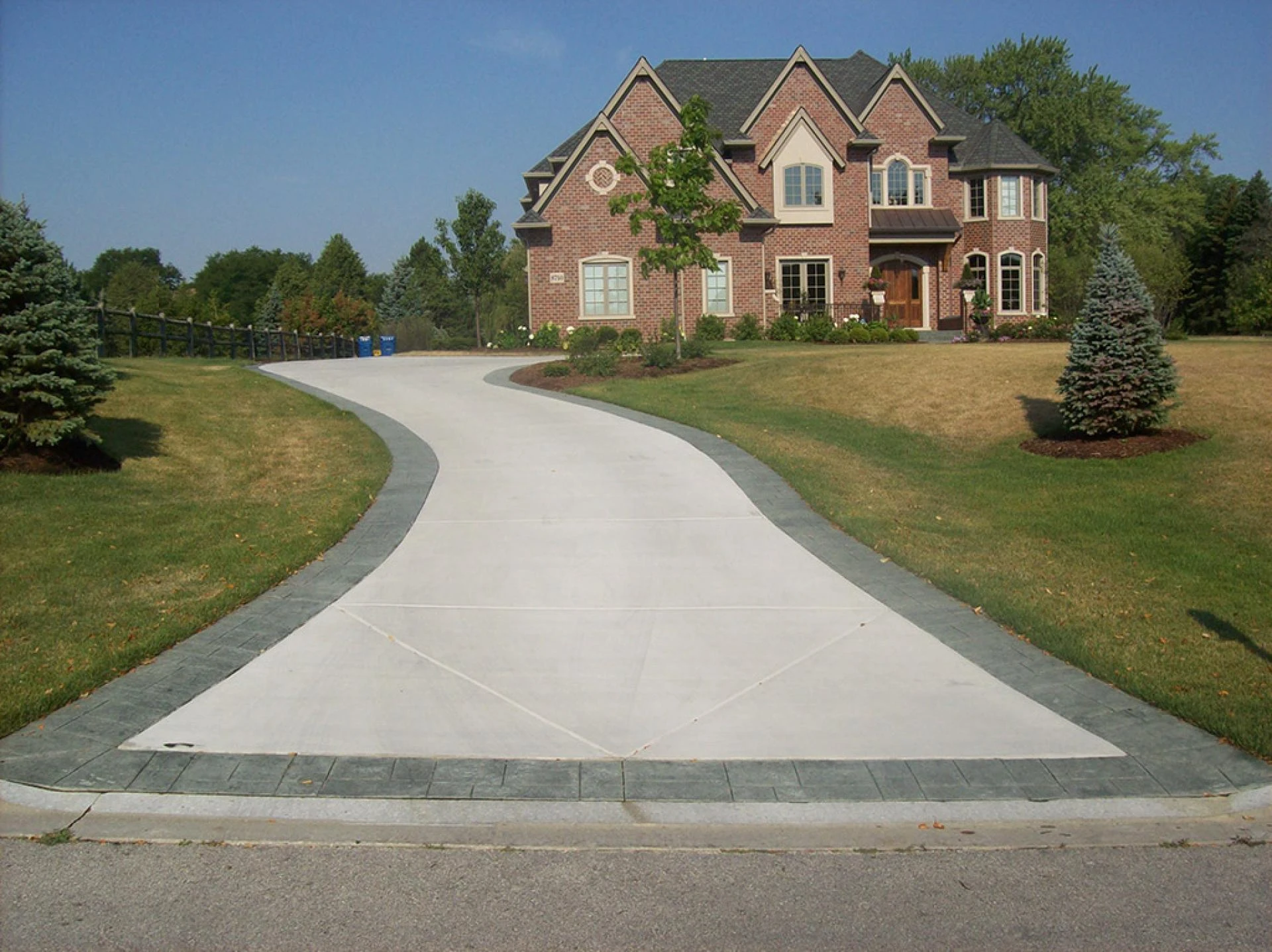 Concrete Driveways in Westlake village, CA