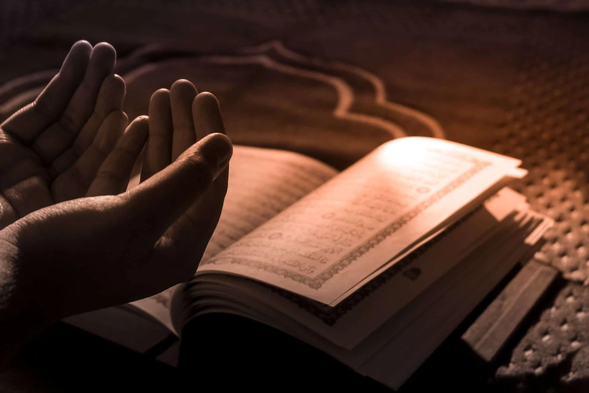 How Grandparents Can Join and Support Online Quran Sessions