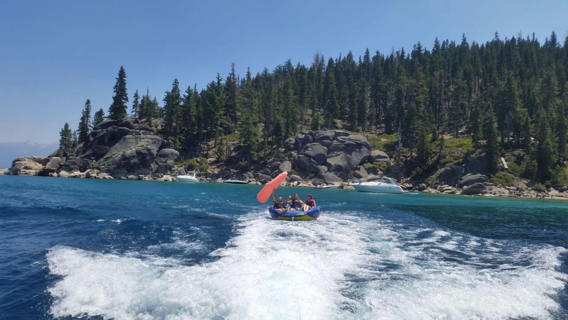 5 Essential Tips for Boat Rentals in North Shore, Tahoe!