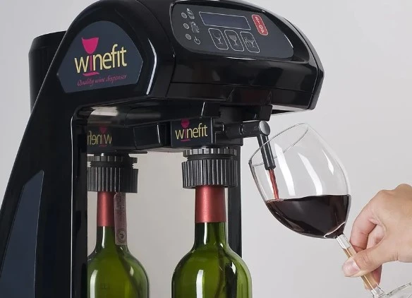 L'art de verser sans effort : Découvrez le charme des distributeurs de vin