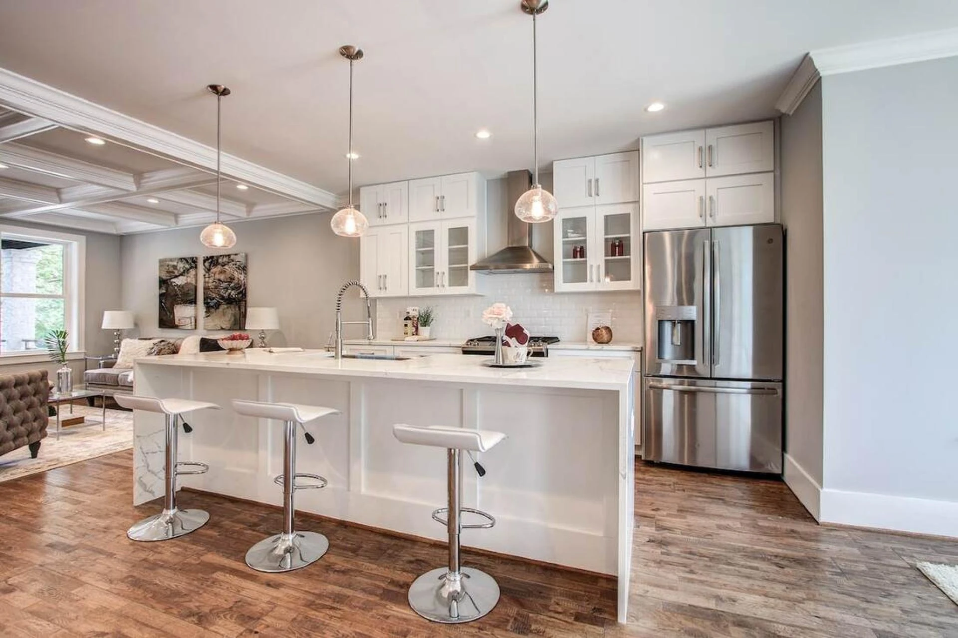 Kitchen Contractors: Your Key to a Dream Kitchen in Simi Valley