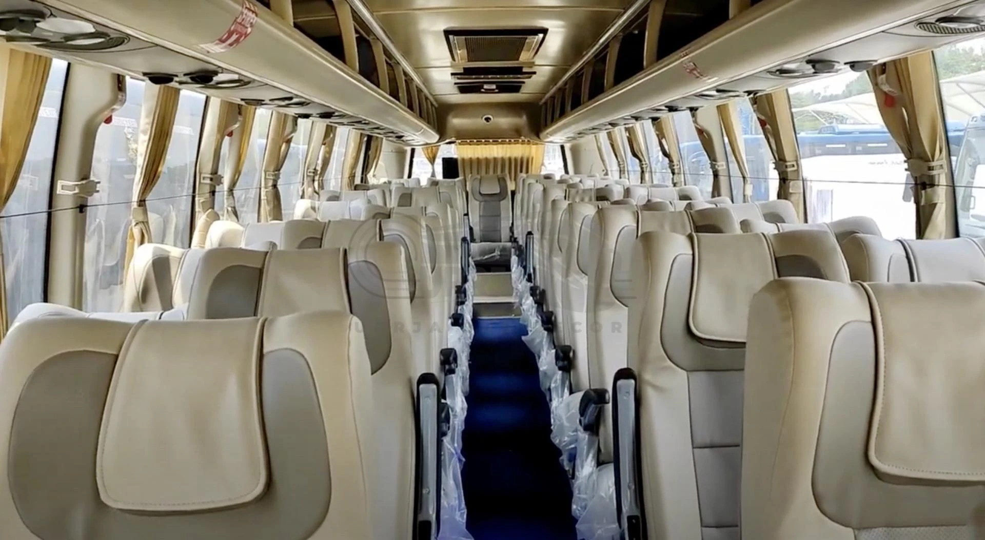Comfort and Safety on the Move: Why Armrests and Seat Belts Matter in Modern Buses