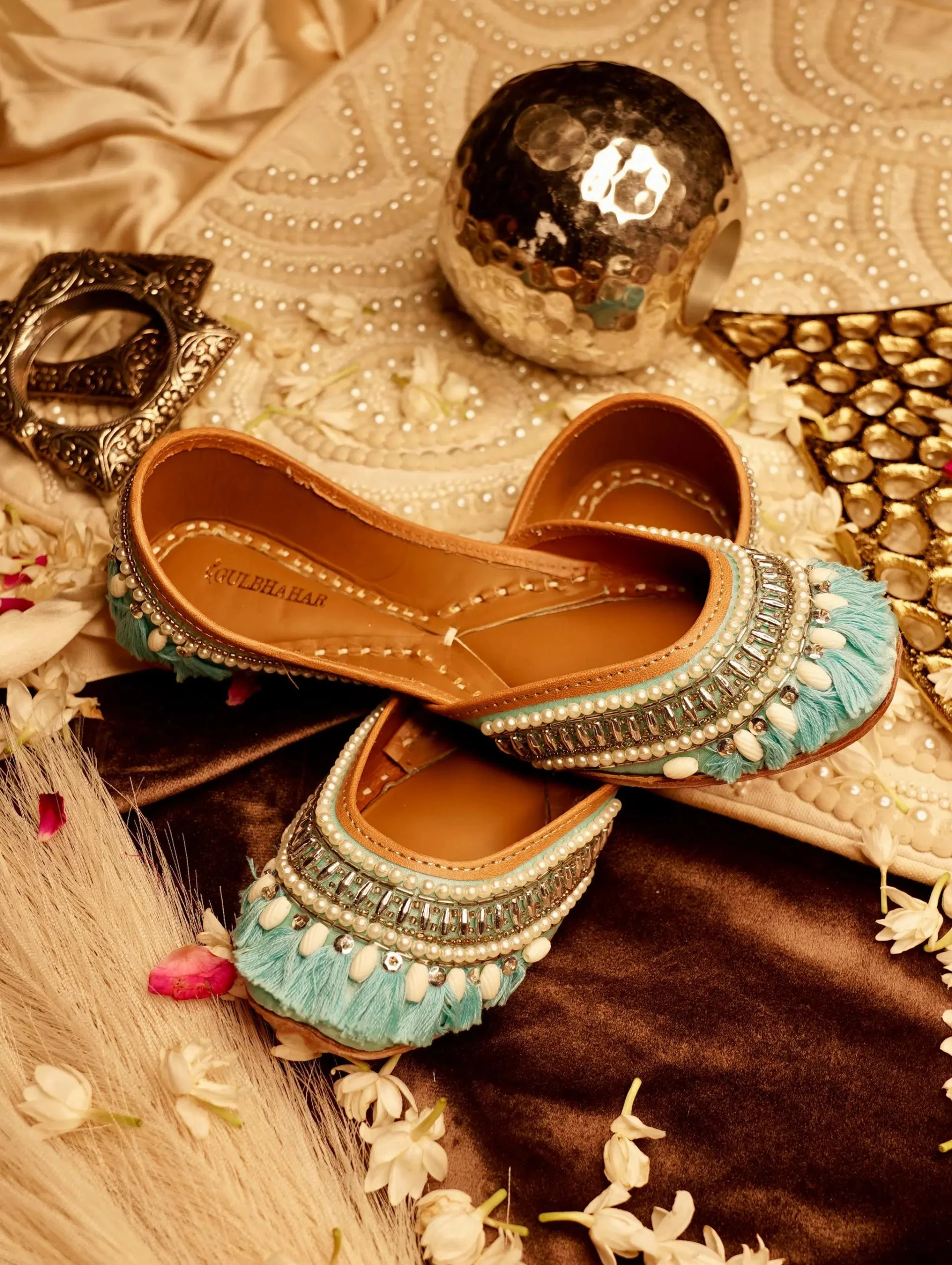 How 2025's Hottest Jutti Trends Are Bringing Back Our Roots