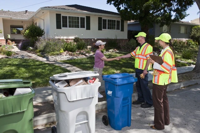 5 Ways to Be a More Responsible Consumer in 2025