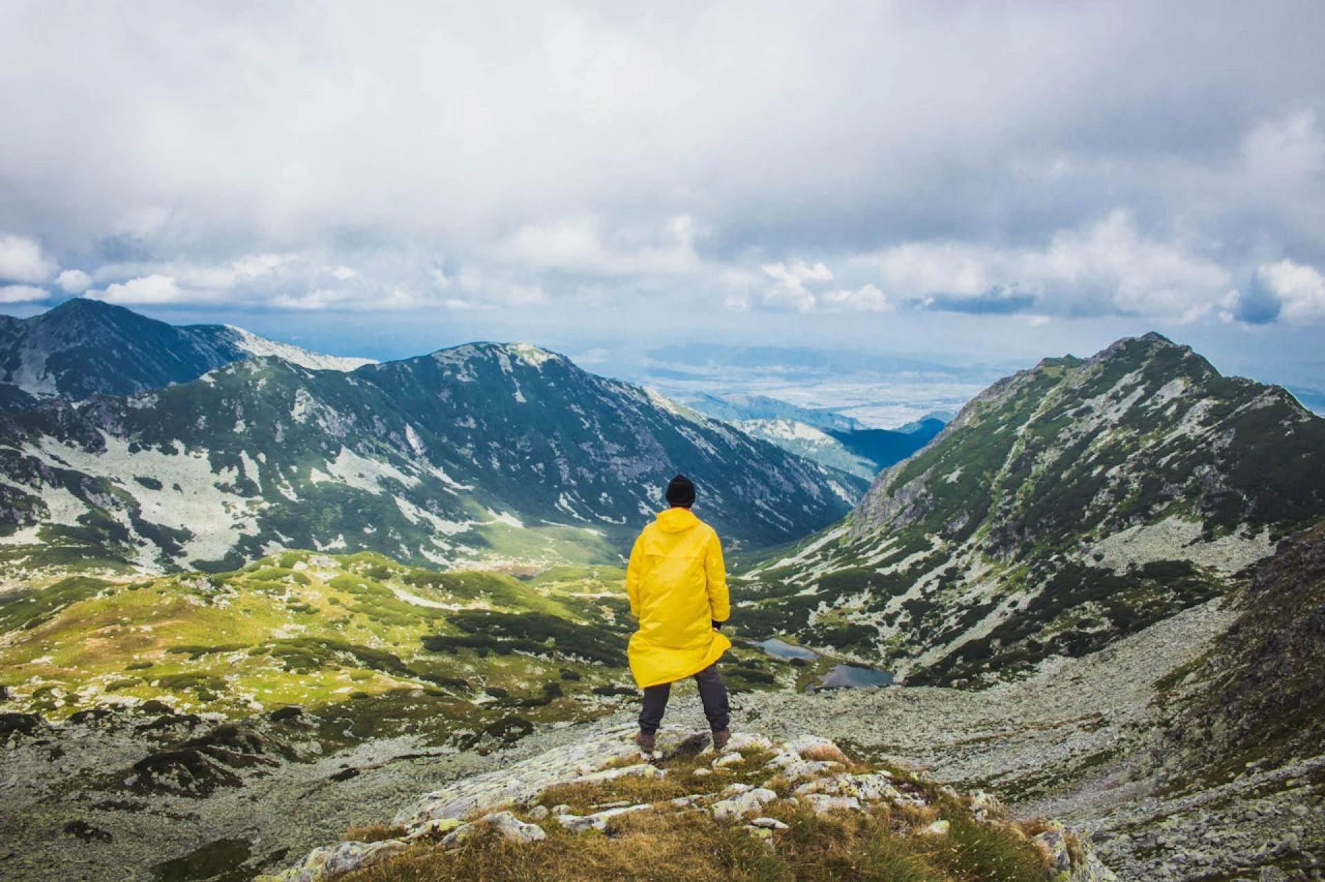 What Are Raincoats Made Of? A Material Guide for Wet Australian Weather | Ridgeline Clothing AU