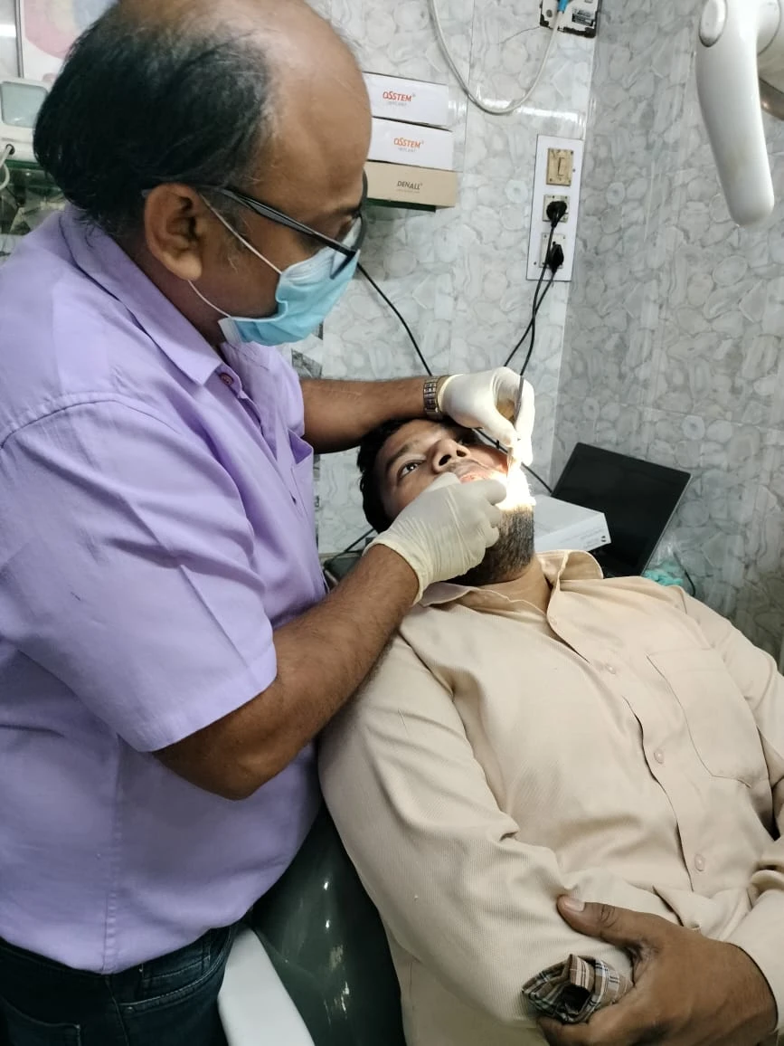 Bad Breath: Causes, Prevention, and When to See a Dentist | Royal Oral & Dental Clinic