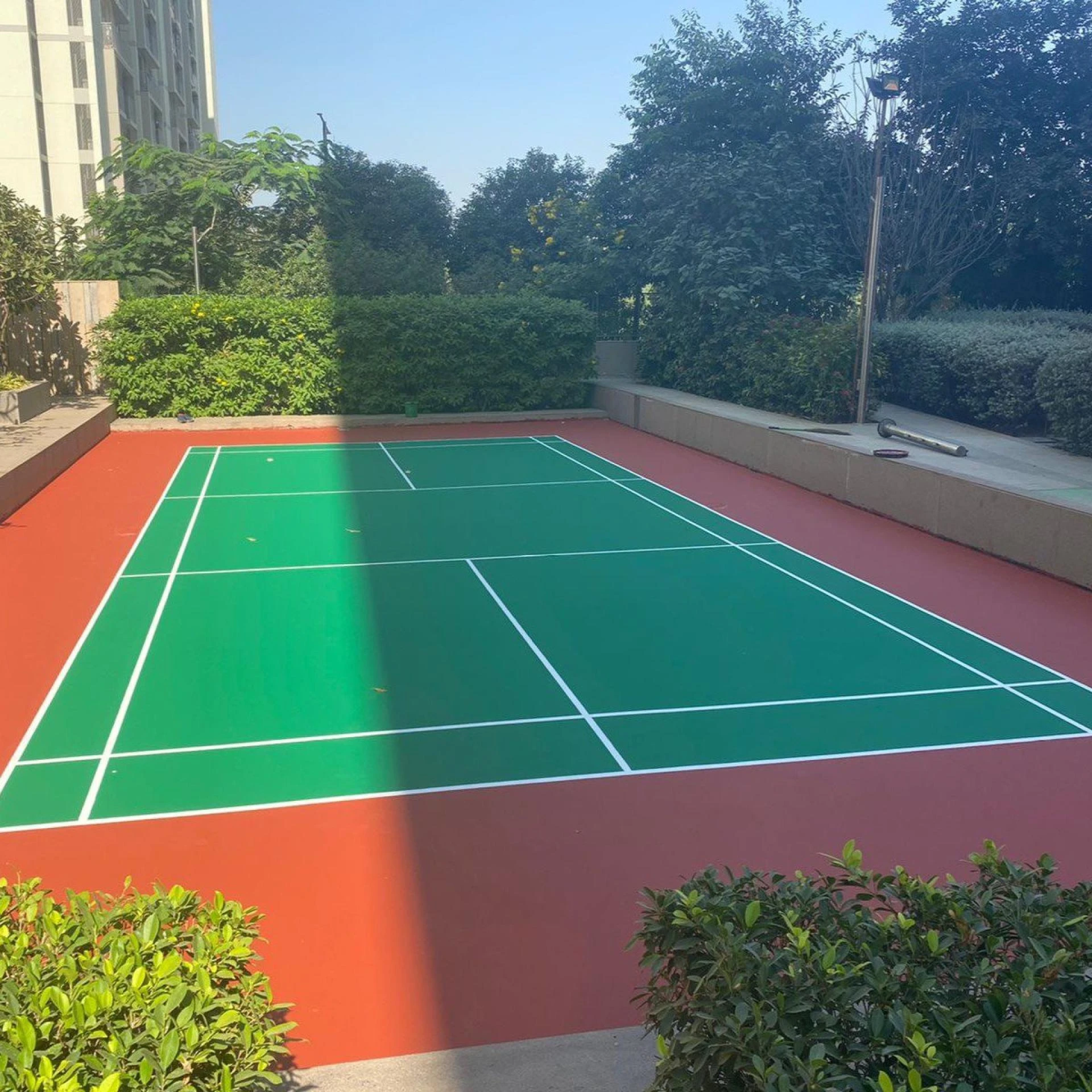 Build the Perfect Synthetic Badminton Court with Acrylic Flooring