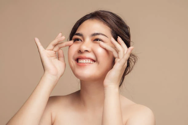 How Makeup Helps Women Highlight Their True Beauty