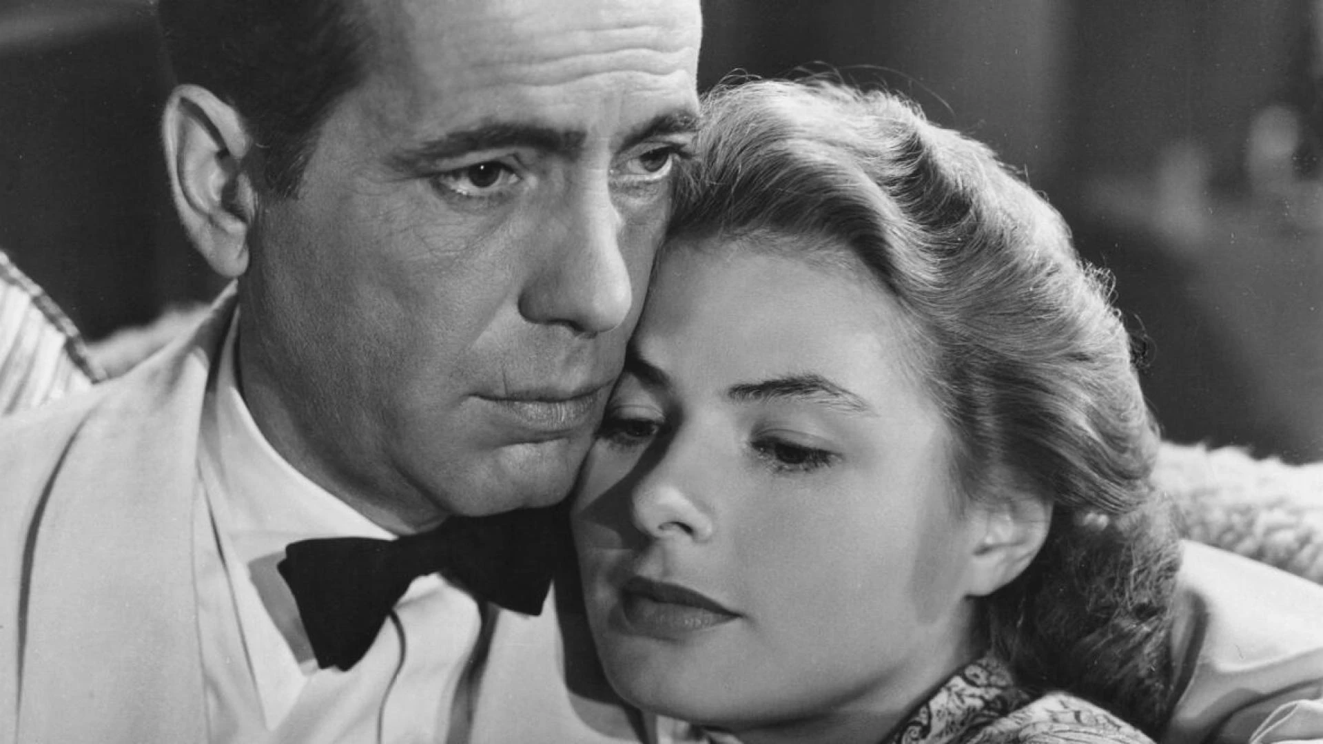 From Casablanca to La La Land: How Romance Movie Posters Evolved Through the Decades
