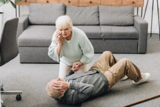 Seniors’ falls prevention ways and safety tips for daily living