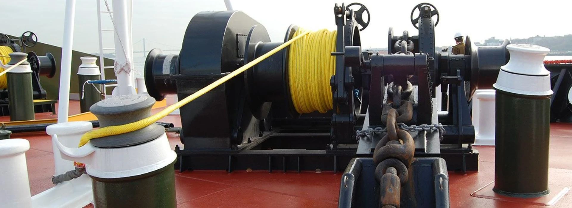Explore Hydraulic Deck Machinery for Seamless Load Handling and Safety