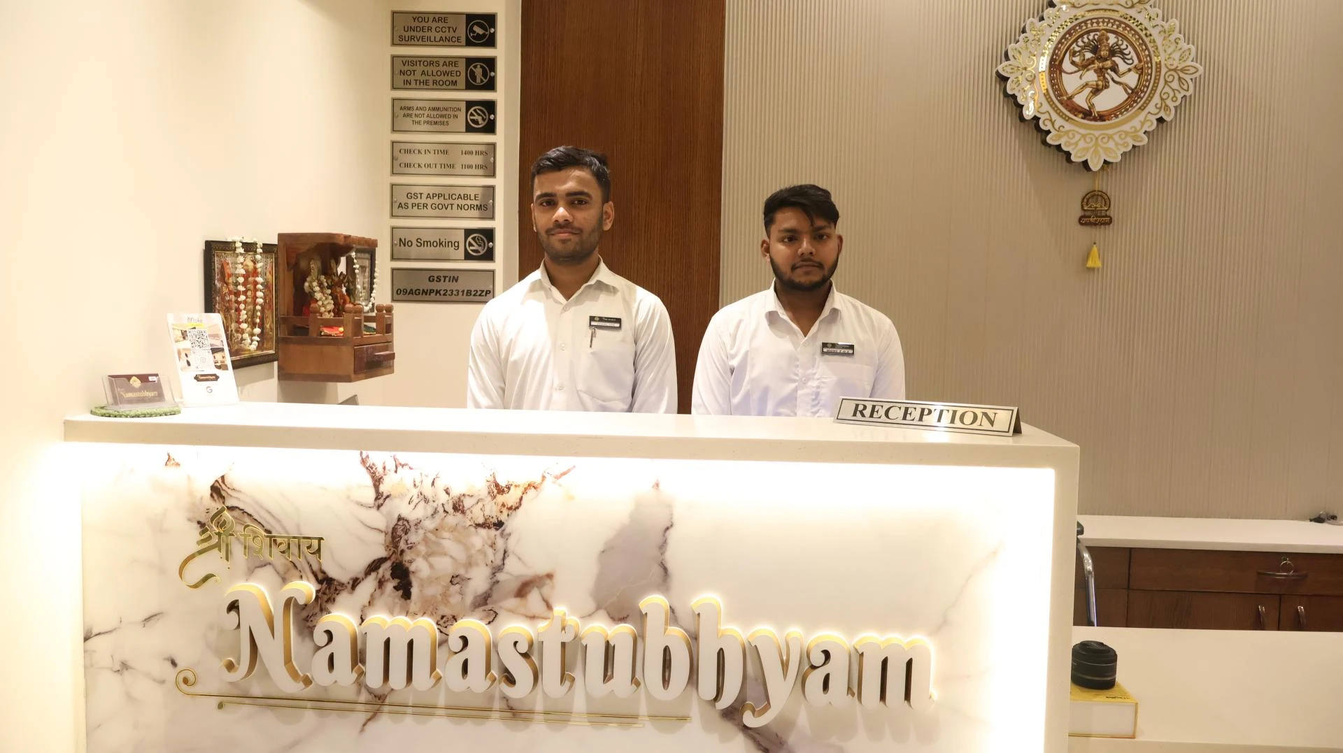 Hotels Near Kashi Vishwanath Temple for Pilgrims & Tourists