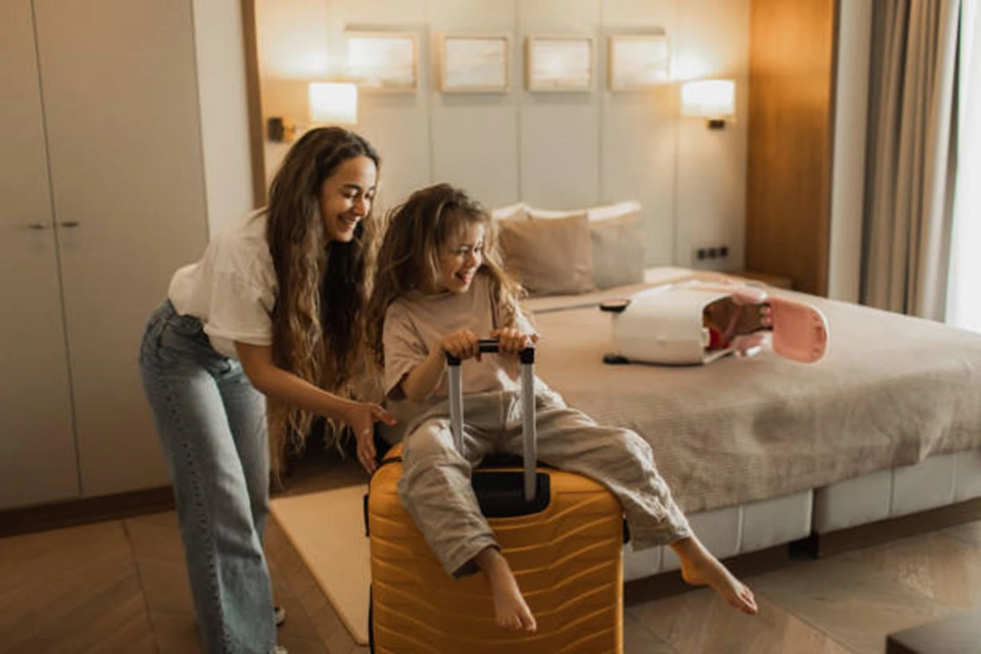 Why Fall Is the Perfect Time for a Martha’s Vineyard Discount Hotel Stay