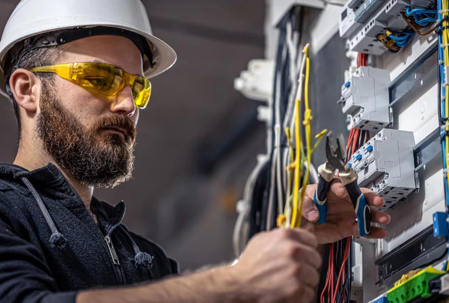 The Importance of Hiring a Local Fort Lauderdale Electrical Service