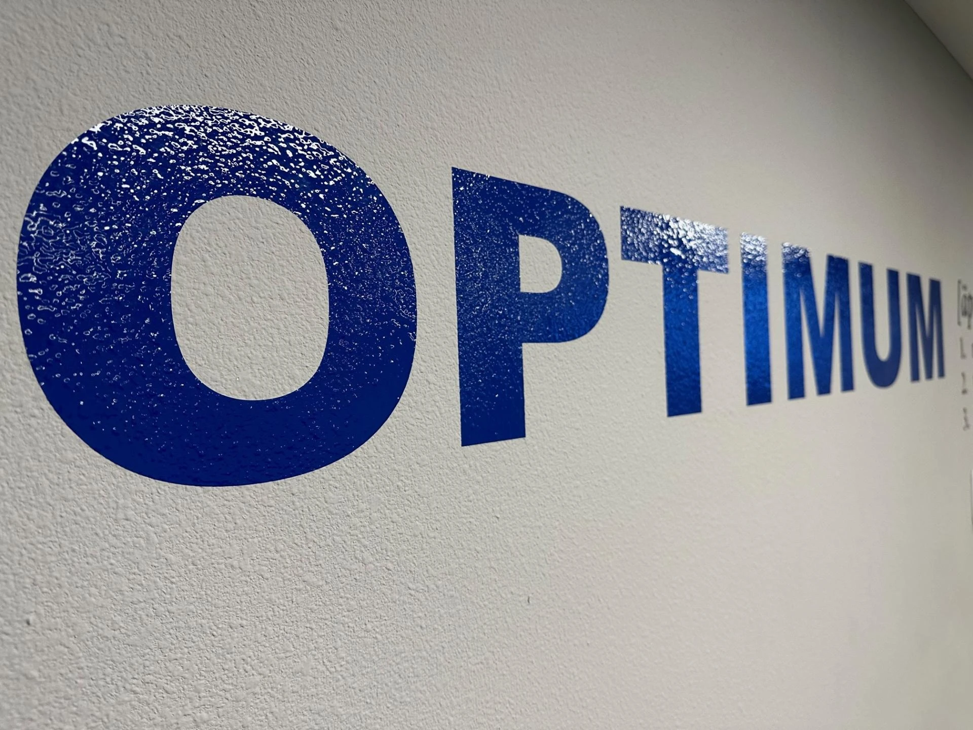 How a Wilmington Vinyl Sign Shop Helps Businesses Stand Out