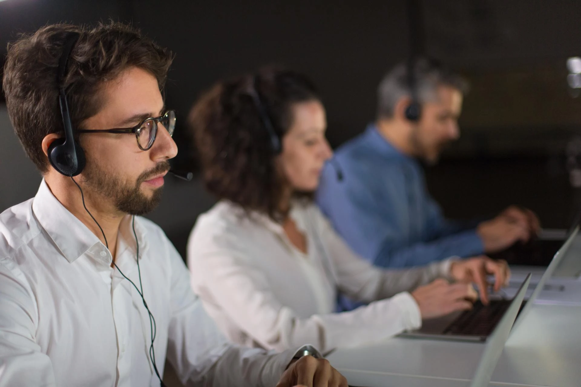 How to Build a High-Performance Sales Culture in a Remote Contact Center