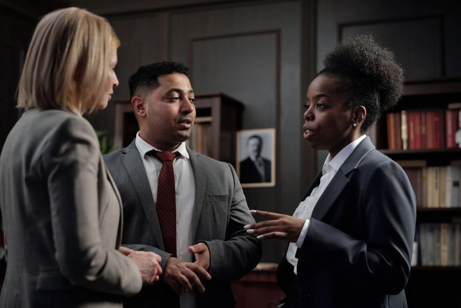 Do You Need a Criminal Defense Lawyer? Here’s How to Know