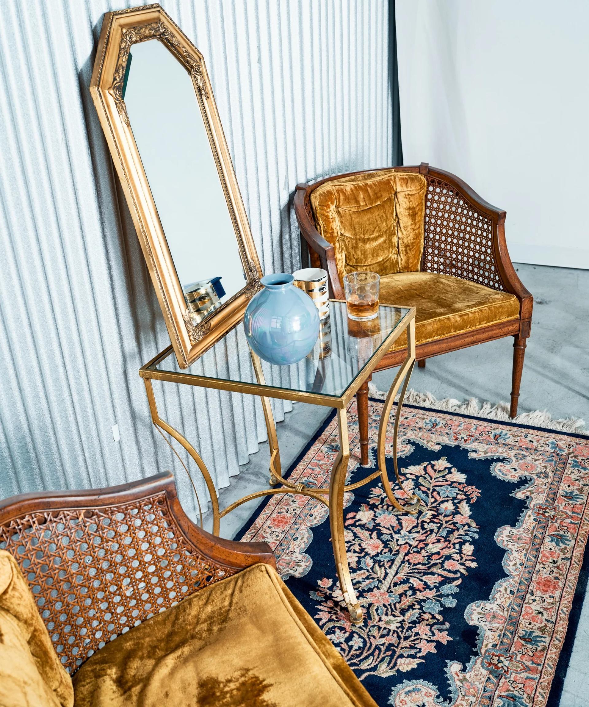 Living Room Furniture Accent Pieces to Elevate Style