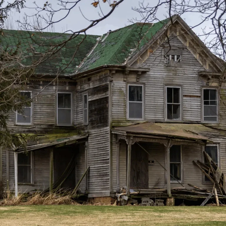 Maximize Your Profit: Understanding Capital Gains Tax on Your Mom's Memphis Home