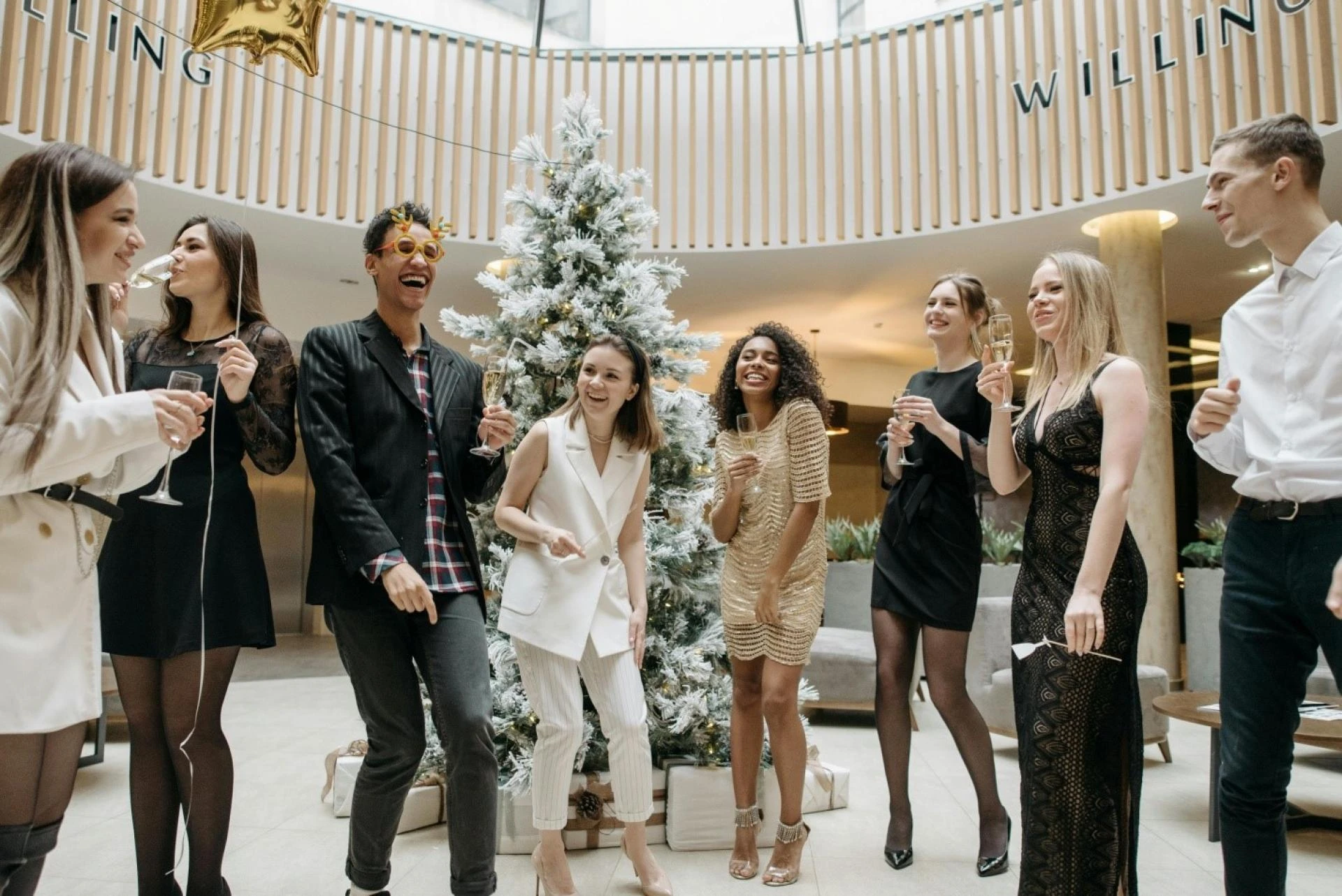 How to Plan a Corporate Event for Employee Engagement