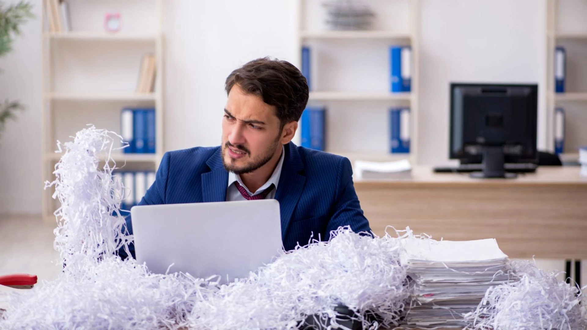 10 Compliance Mistakes Without Professional Shredding Services