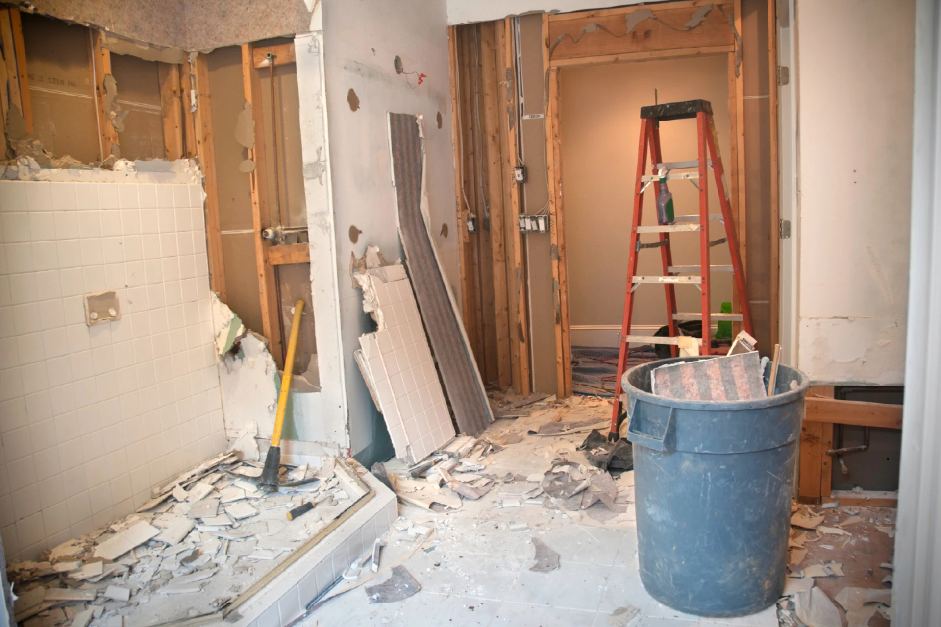 Budget Bathroom Remodel Ideas: Stylish Renovations