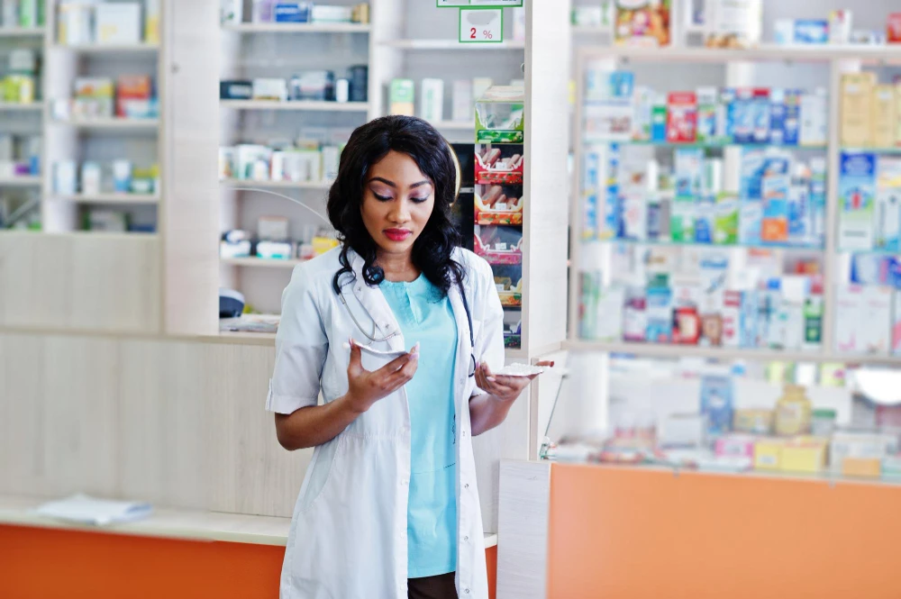 Medicare Ease: Medicare Advantage and Prescription Savings