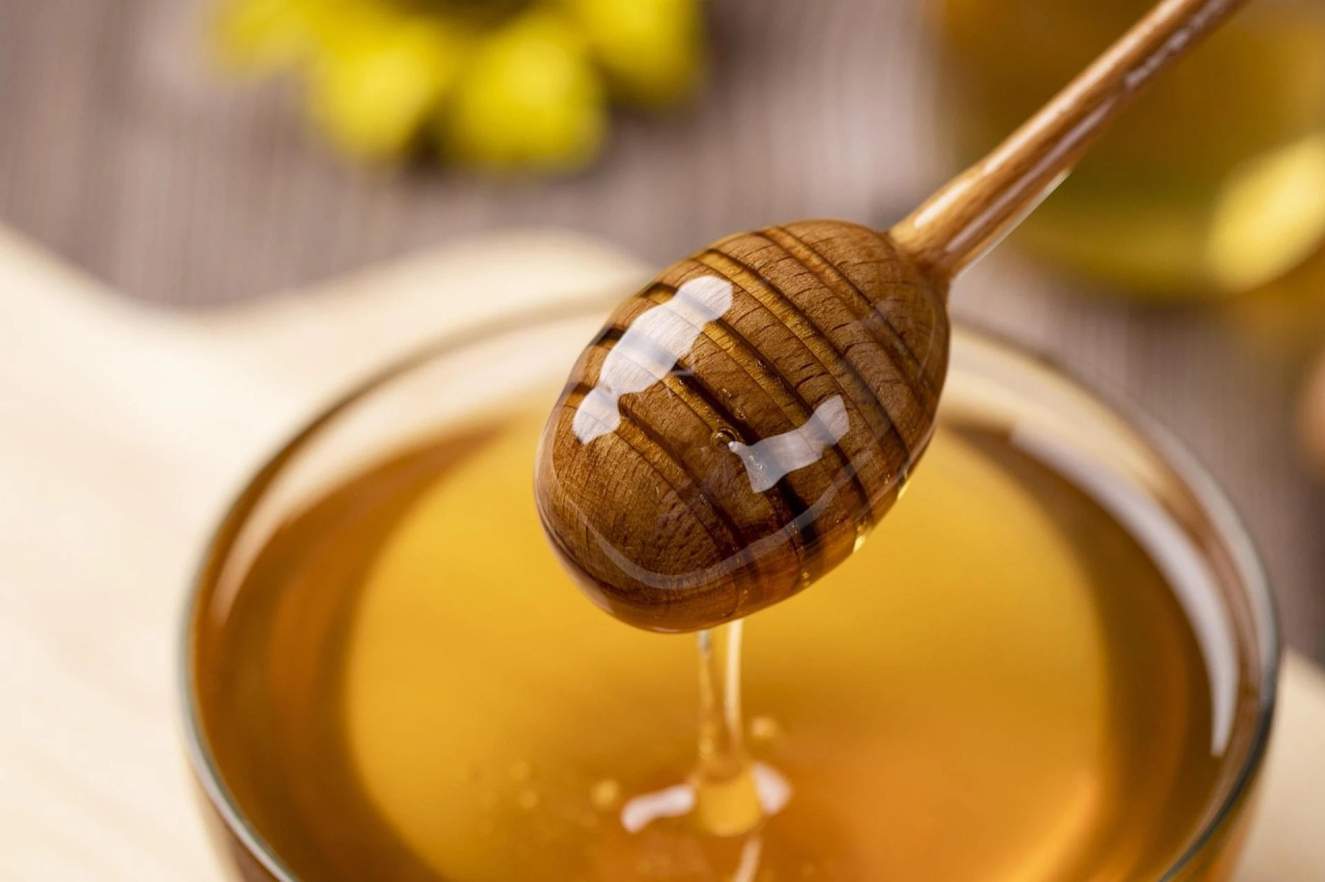 Top Benefits of Organic White Honey Sharjah Residents Swear By