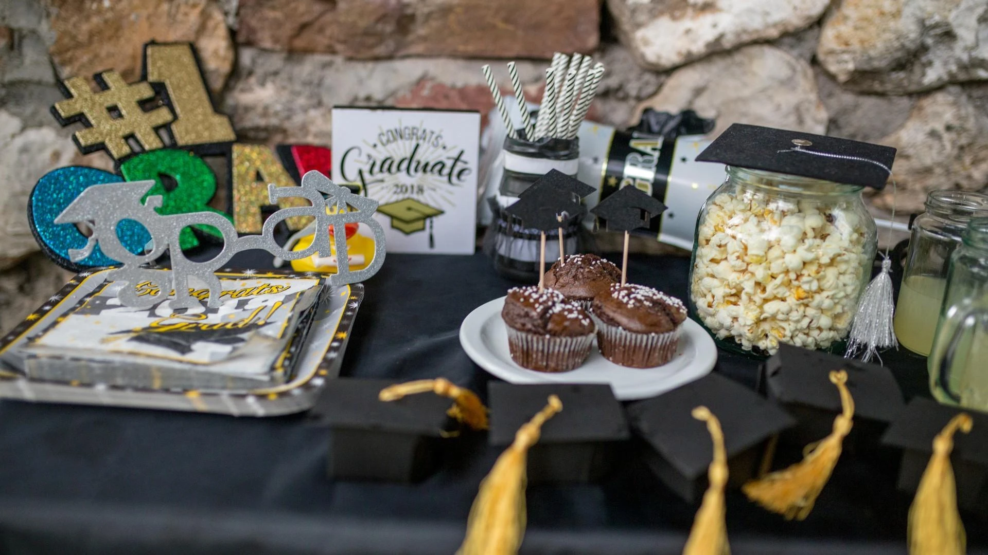 Celebrate Your Success: A Guide to Graduation Parties