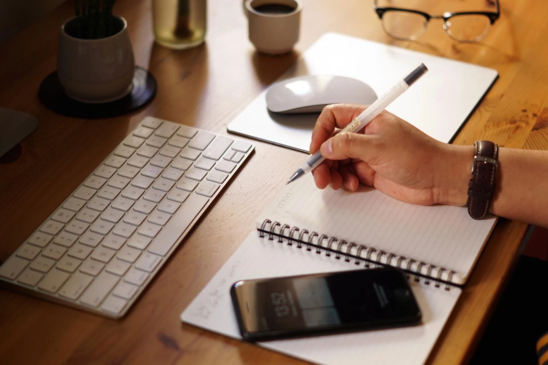 Unlock Your Story: The Case for Professional Book Writers in 2025
