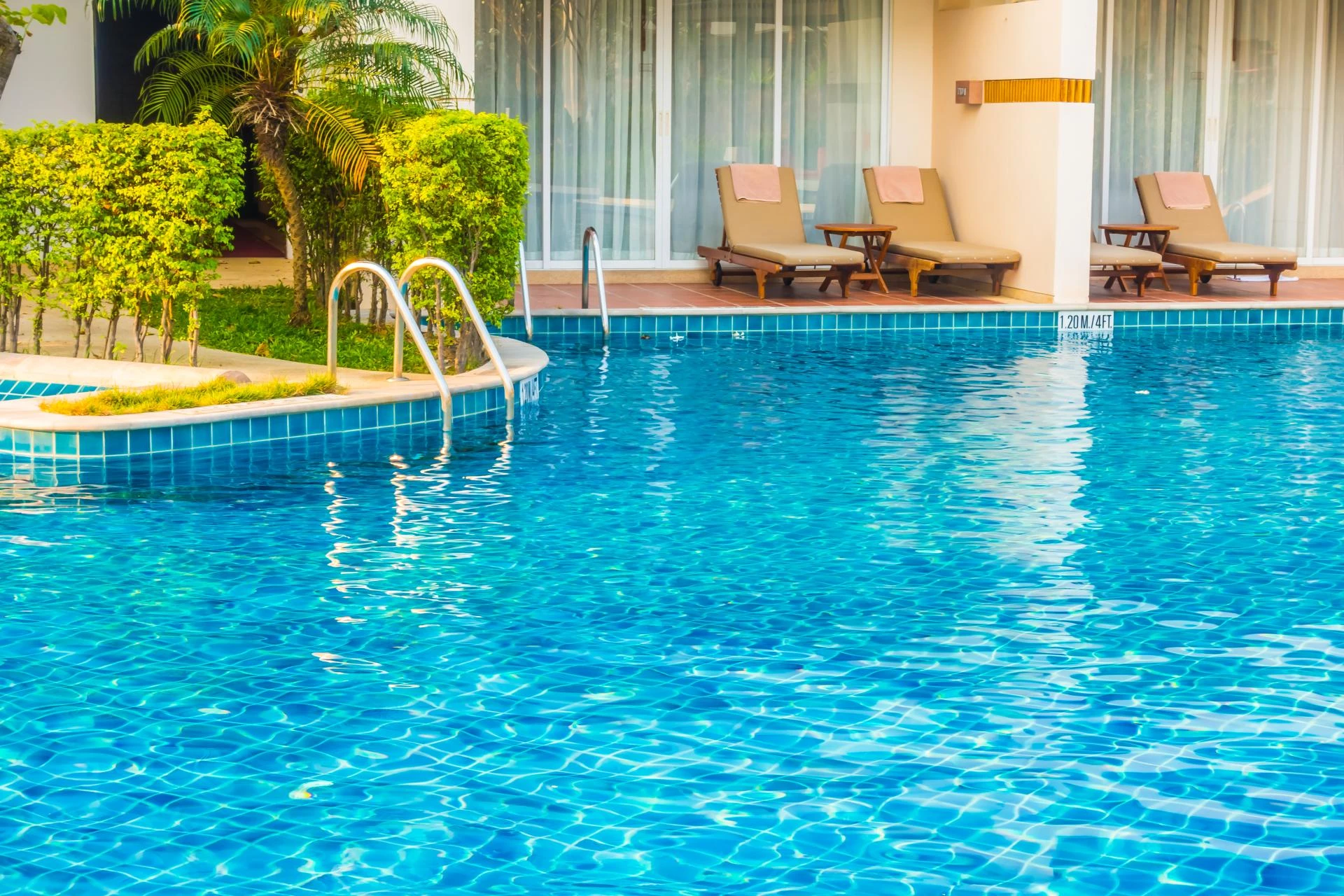 Pool Renovation vs. New Installation: Which is Right for Buffalo NY Homes?