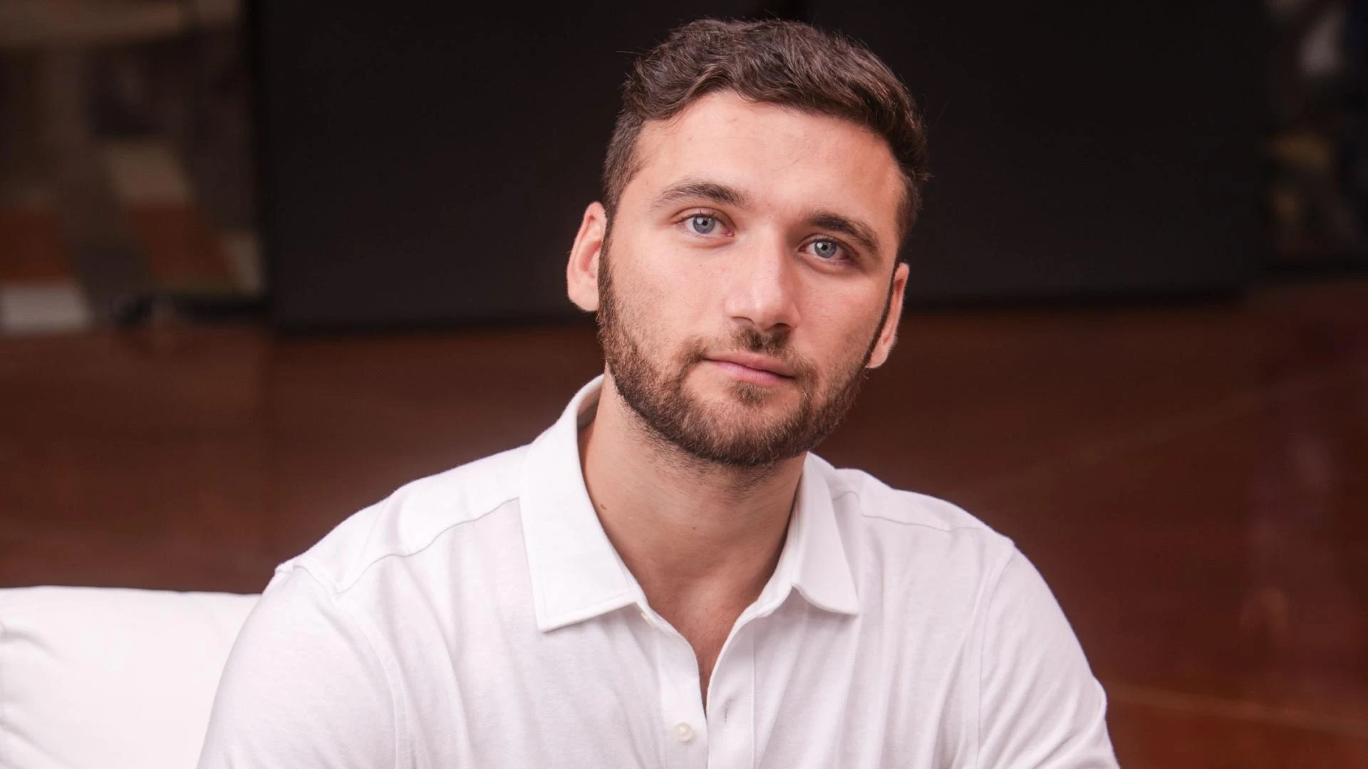Noah Loul Shares Strategies to Boost Sales with AI Technology