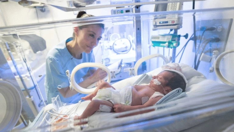 Top Features of the Best Intensive Care Units in Delhi NCR