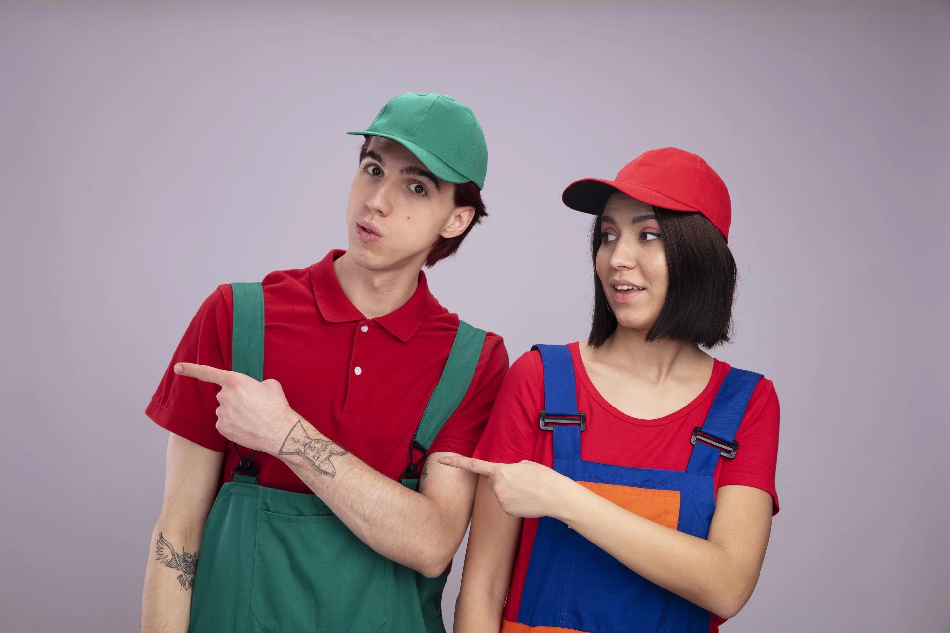 Why Your Business Needs Wholesale Work Uniforms: Midwest Workwear Has the Solution!